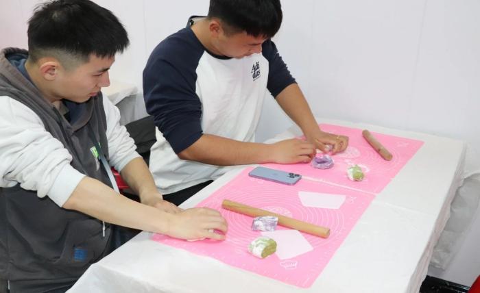 谈球吧备用网址图片