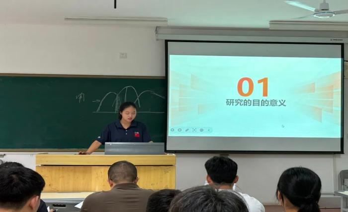 谈球吧平台图片